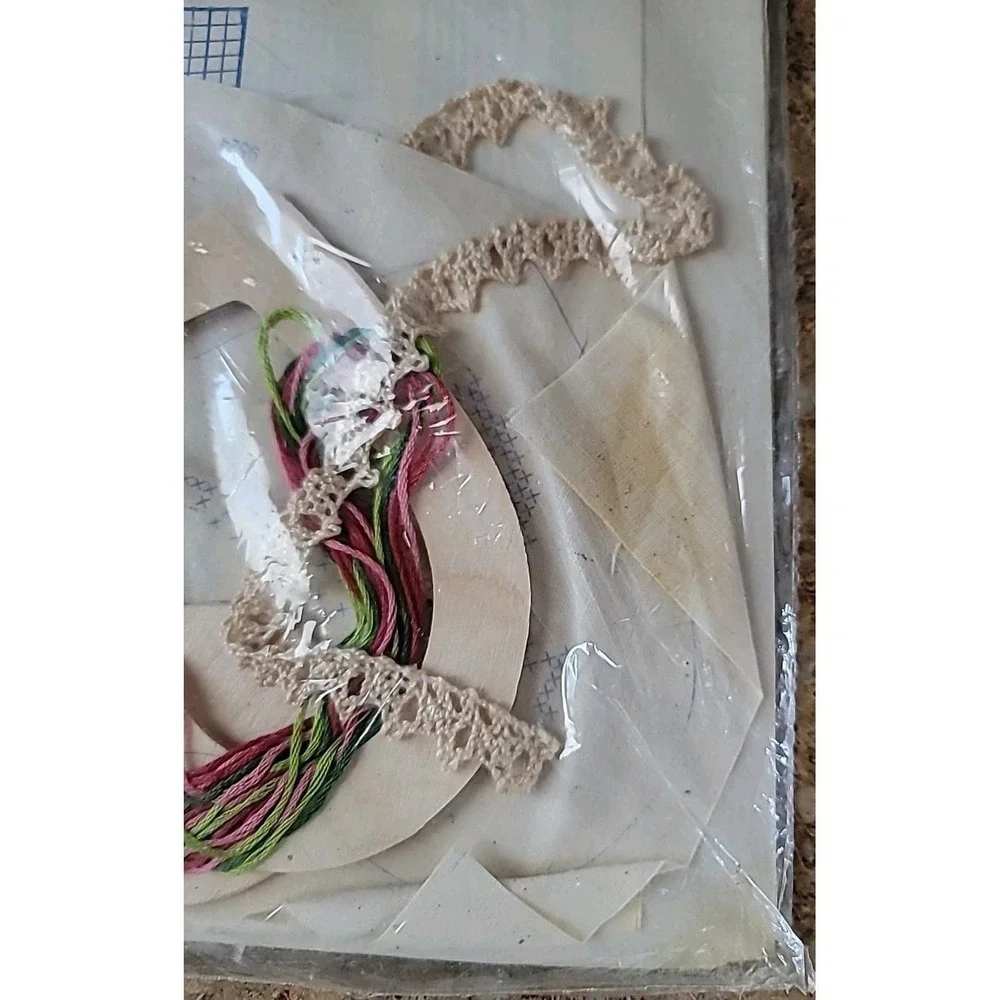 Lot Of 3 Vintage Cross‎ Stitch Kits